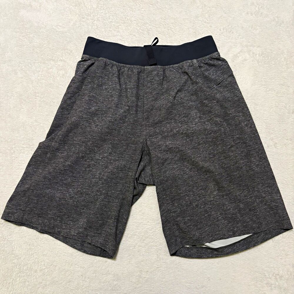 Lululemon Men’s Athletic Gray Shorts 9” Drawstring Pockets Stretch Size M